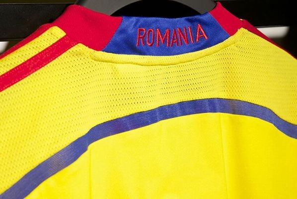 【2014年モデル】ルーマニア代表：1stユニフォーム