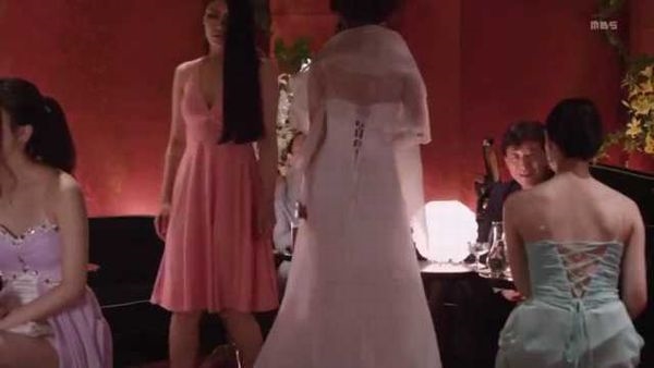 石川梨華着用の白ドレスはどこのブランド？ナンバー1キャバ嬢、姫乃役