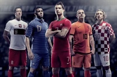 【サッカー】EURO2012に向けフランス、オランダ、ポルトガルが新ユニフォームをお披露目
